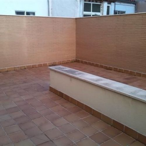 C/ LA VEGA, Nº 2A BAJO C