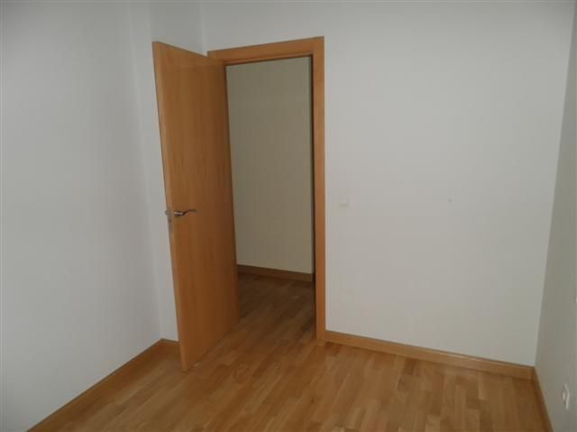 C/ CARNICEROS, Nº 28  1ºD