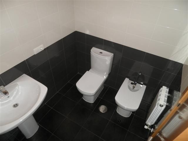 C/ CARNICEROS, Nº 28  1ºD