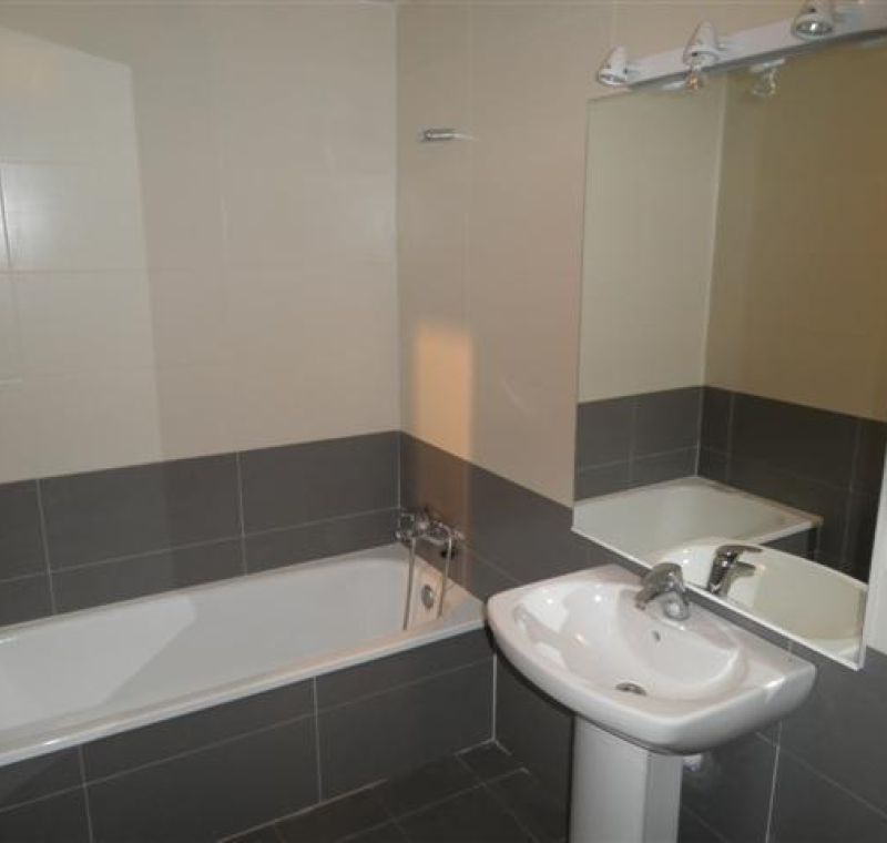 C/ ESTRELLA, Nº 22  BAJO B